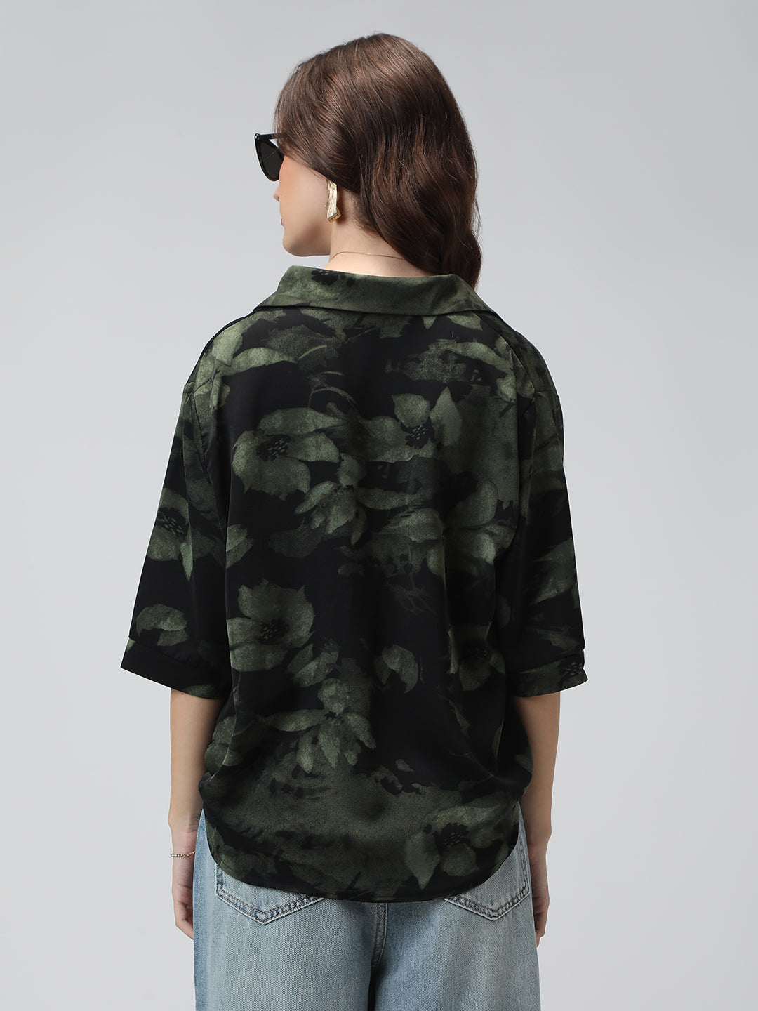Women's Printed Black Spread Collar Relaxed Fit Shirts