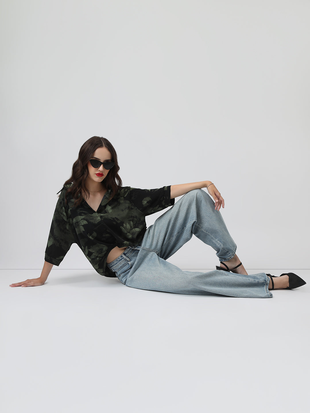 Women's Printed Black Spread Collar Relaxed Fit Shirts