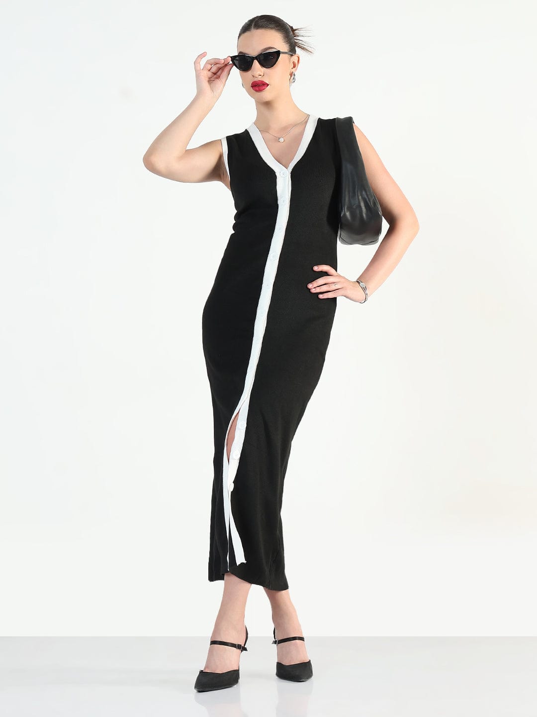 Black V-Neck Sleeveless Bodycon Dresses