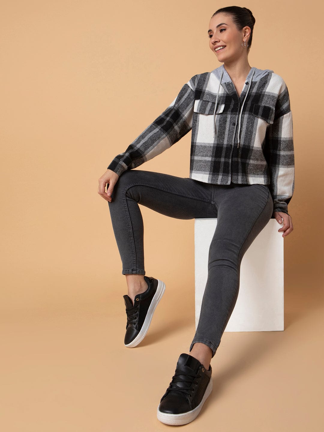 Grey Straight Fit Mid-Rise Stretchable Jeans