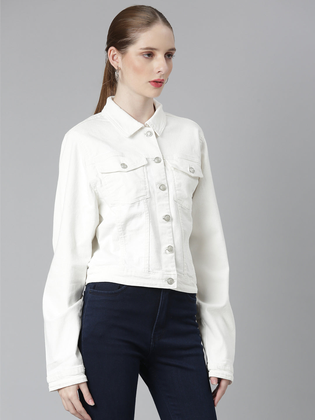 White Spread Collar Crop Denim Jacket