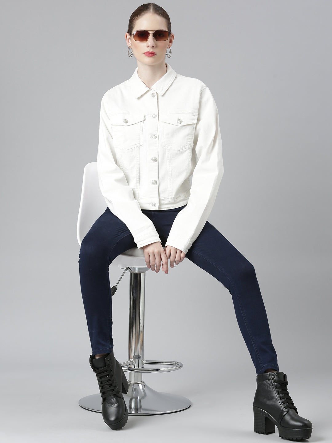 White Spread Collar Crop Denim Jacket