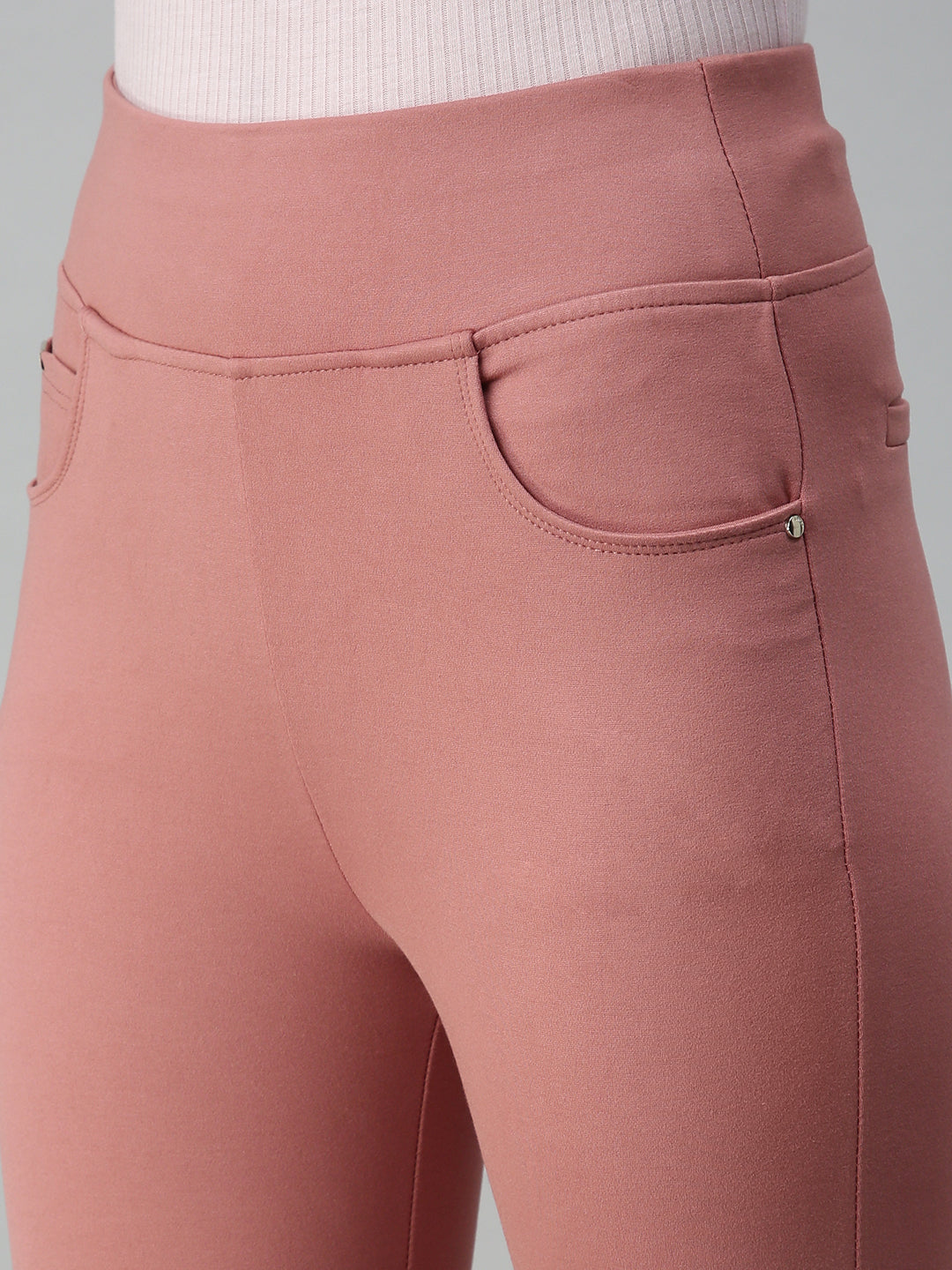 High-Waisted Jeans