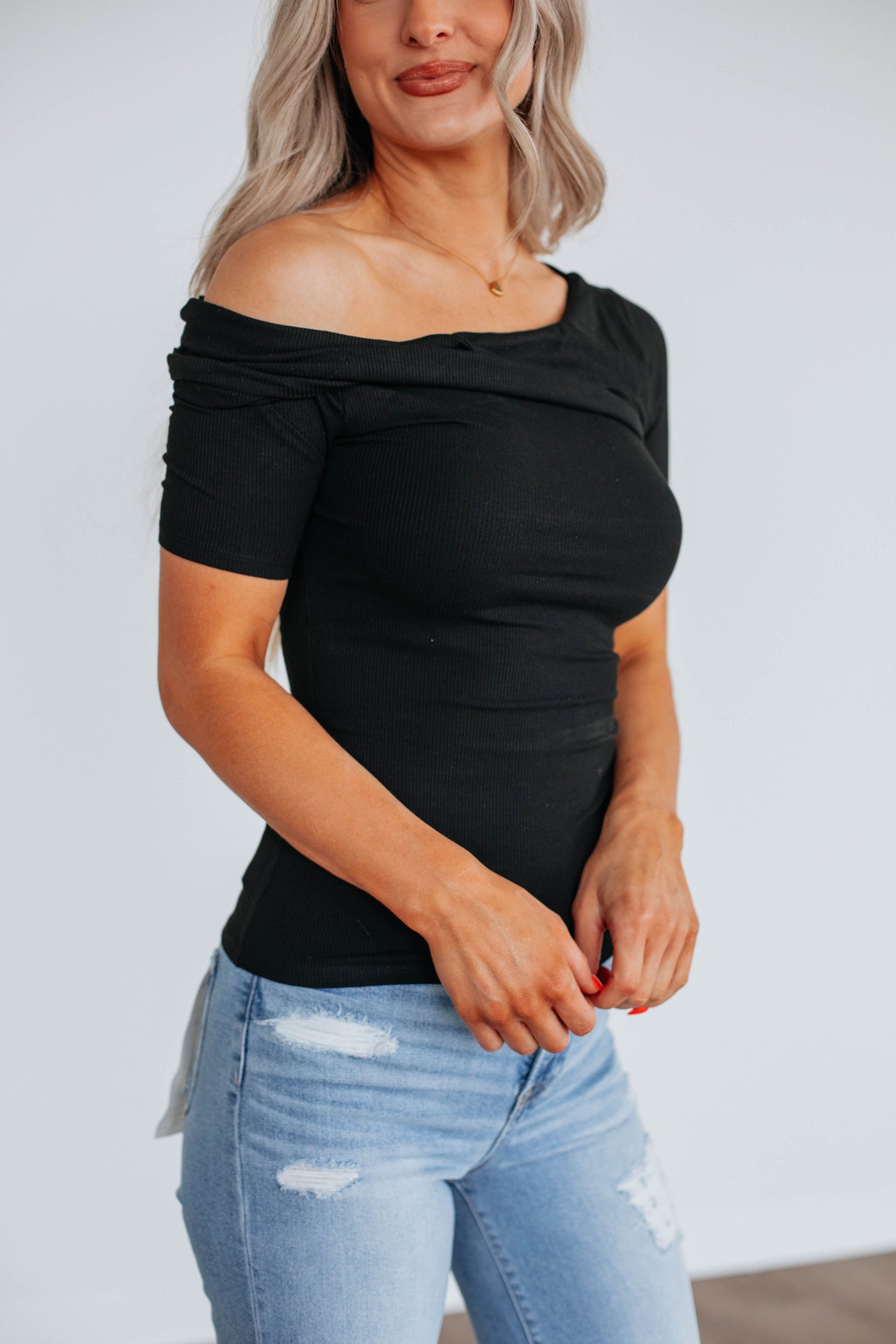 Simply Content Top - Black