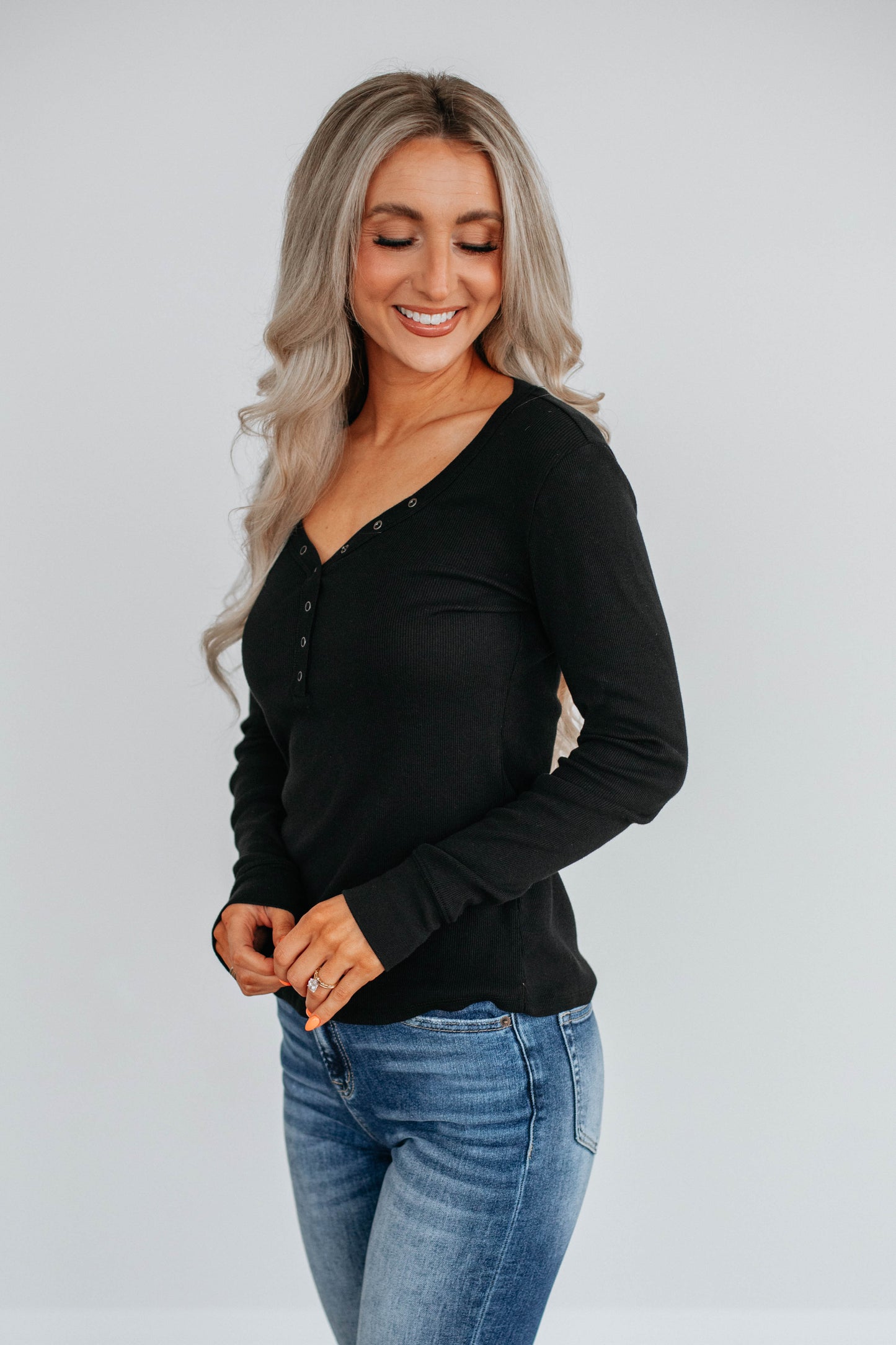 Clove Henley Top